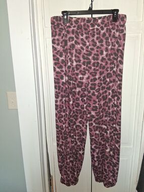 Zenana Outfitters Pink and Black Leopard Print Pants With Side Slits
